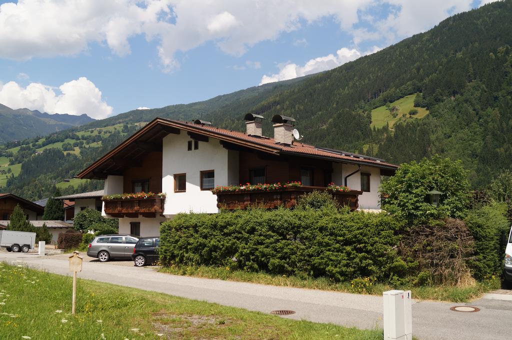 Apartment Alpin Aschau Im Zillertal Exterior foto